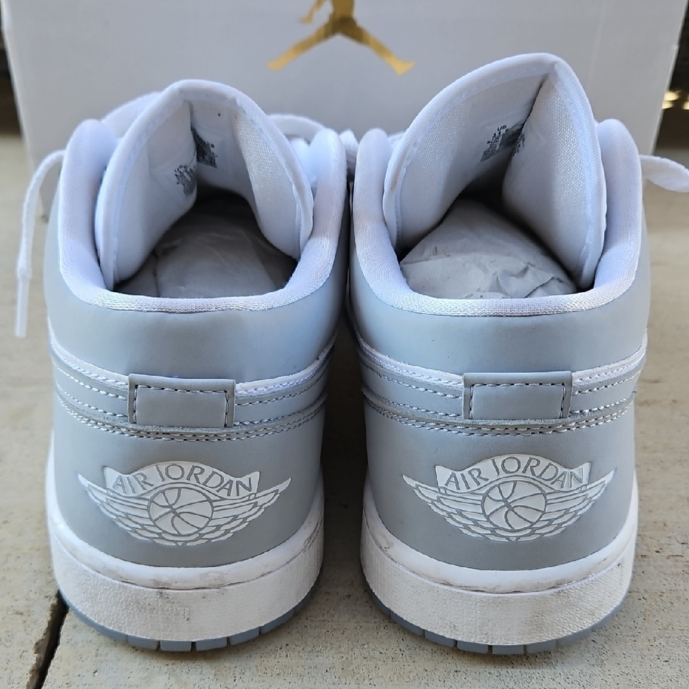 Air Jordan 1 Low Sneakers - Picture 9 of 15